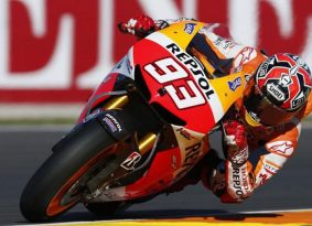 MotoGP סיום עונה: מארקז הודף את לורנזו ולוקח פול