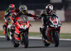 WSBK סופרבייק קטאר: אפריליה שולטת, דייויס שני בטבלה הסופית