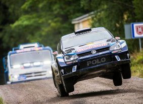 ראש בראש- KAMAZ VS VW POLO R WRC