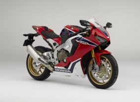 הונדה CBR1000RR החדש נחשף בגרסאות SP, עם 192 כוח סוס על 195 קילו רטוב
