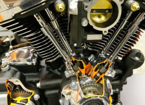 הרלי-דייוידסון Eight 1745cc  – החל שיווק דגמי התיור עם המנוע החדש