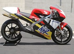 הונדה NSR 500 V – סקס משין חוגג 20 שנה