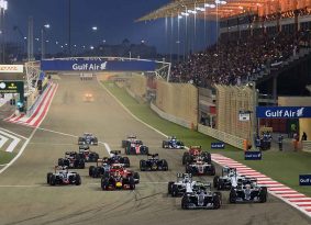 F1: וטל קוטף ניצחון בבחריין