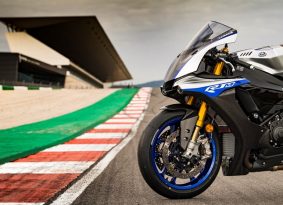 ימאהה YZF-R1 חוגג 20 שנה עם שיפורים ל-2018