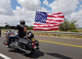 עושים היסטוריה: הארלי דוידסון, 'רוכבי שמשון' והדגל האמריקאי