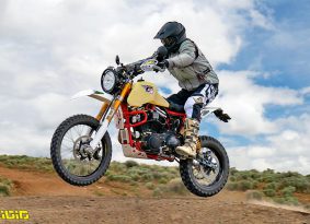 האופנוע של Carducci Dual Sport מוצע למכירה