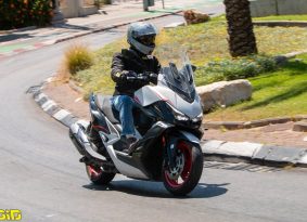 מבחן דרכים: קימקו אקסייטינג 400 VS