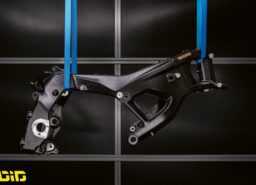 ב.מ.וו M 1000 RR מקבלת שלדה קלה ומתקדמת